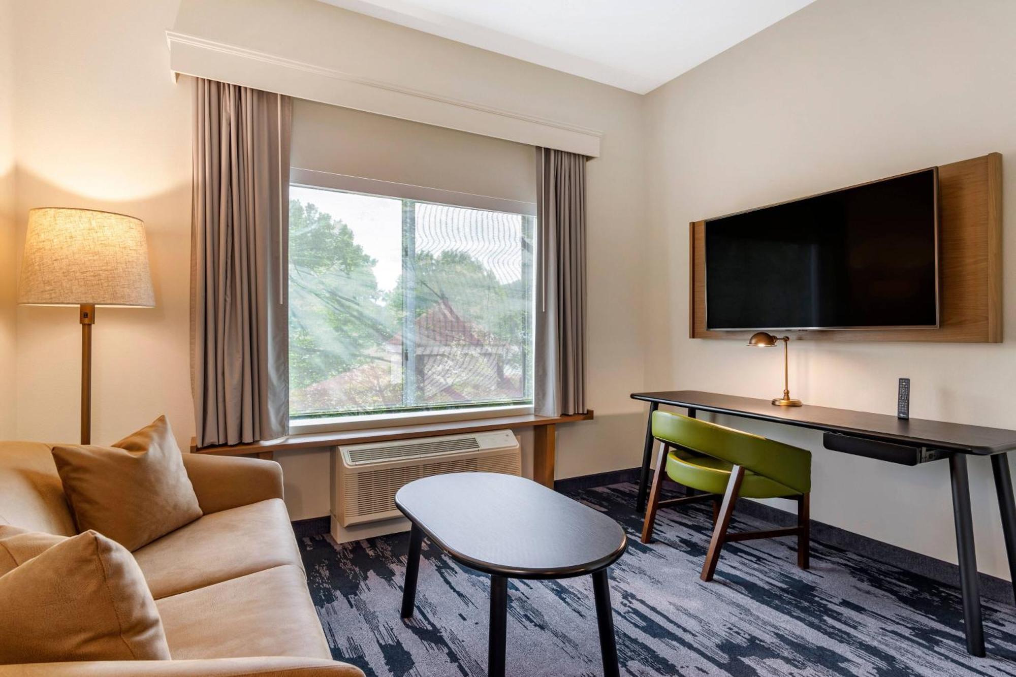 Fairfield Inn & Suites By Marriott Helen Bagian luar foto