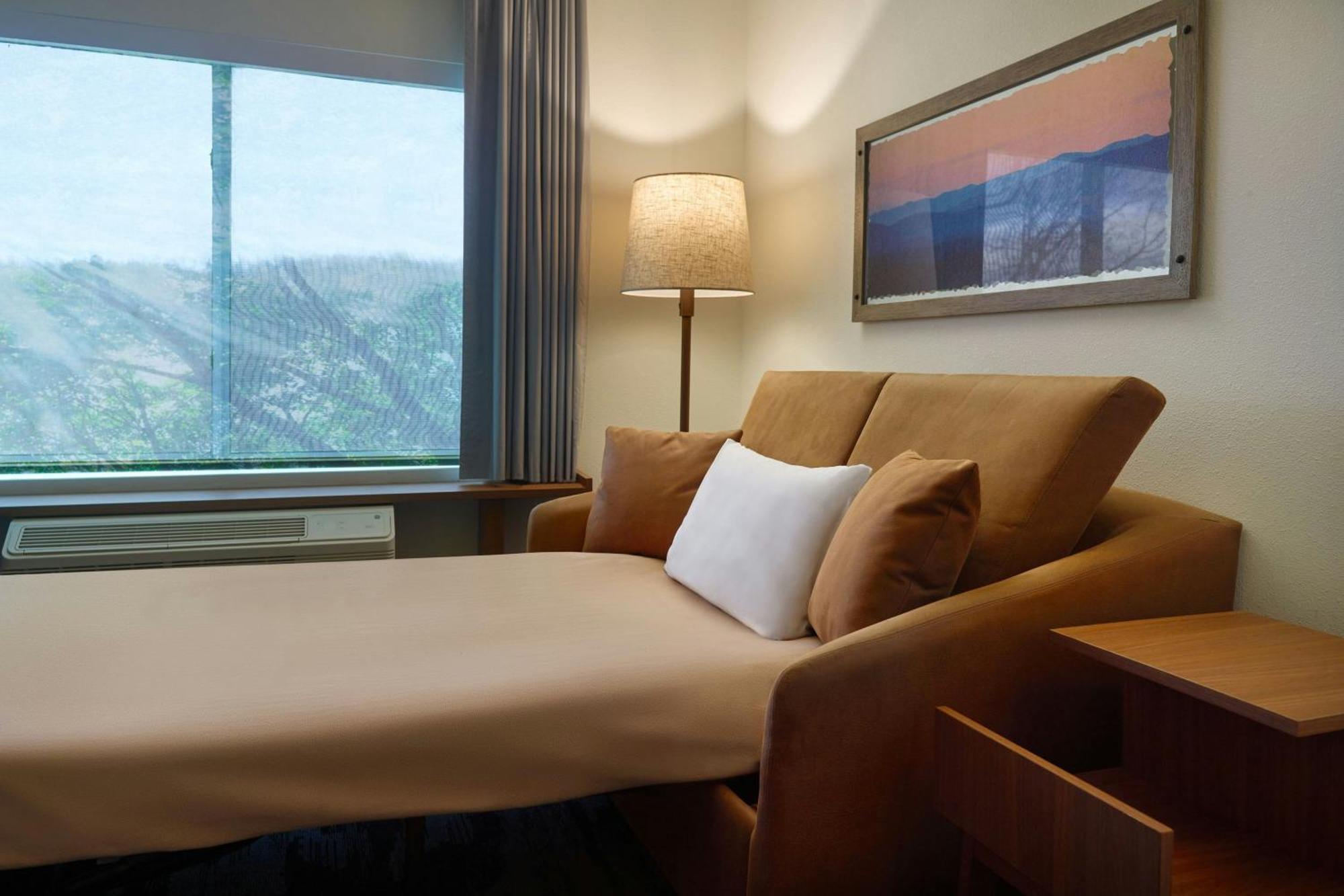 Fairfield Inn & Suites By Marriott Helen Bagian luar foto